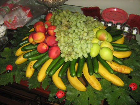 عکس, ایده هایی برای میوه آرایی روی میز برای مهمان