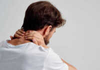 عکس گردن درد و حرکات اصلاحی آن برای درمان