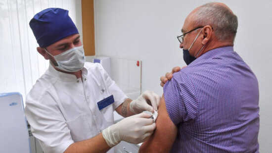 عکس, افرادی که کرونا دارند کی باید برای واکسن مراجعه کنند