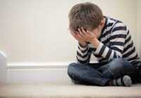 عکس نشانه های افسرده شدن کودک را بشناس و سریع درمان کن