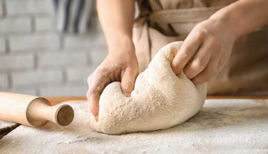 عکس, آموزش خمیر یا نان مخصوص پیتزا در منزل