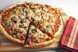 عکس, آموزش پیتزا مرغ و قارچ با طعم فست فودی