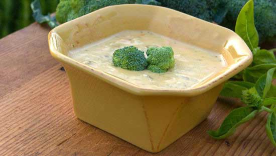 عکس, مجلسی ترین سوپ برای پاییز سوپ خامه‌ای قارچ و بروکلی