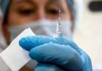 عکس آیا می شود واکسن کرونا و آنفولانزا را با هم تزریق کنیم