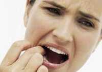 عکس علت پوک شدن دندانها خرد شدن آنها در دهان