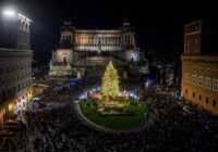 عکس درخت کریسمس در شهر روم ایتالیا