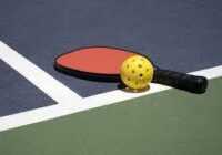عکس بازی پیکلبال چگونه است و فرق آن با تنیس