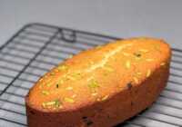 عکس آموزش کیک زرشک و‌ پسته با آرد شیرینی پزی